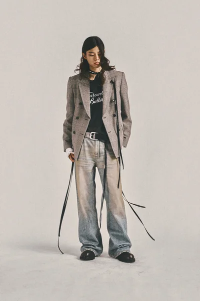 Look 25